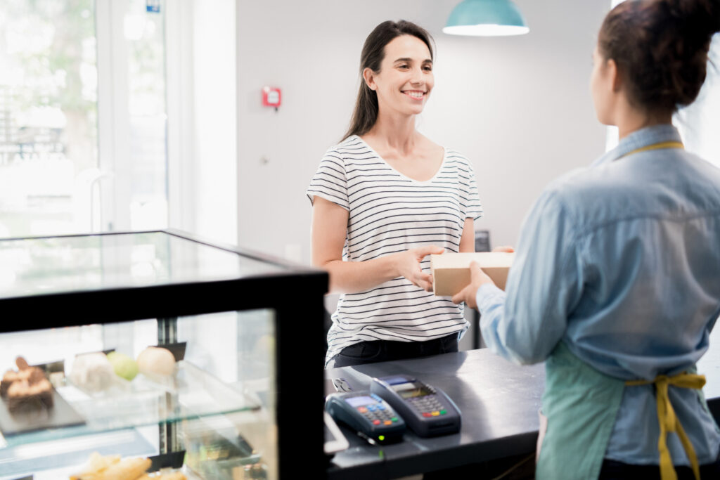 Distinción entre comunicación oral y gestual en el ámbito de las ventas